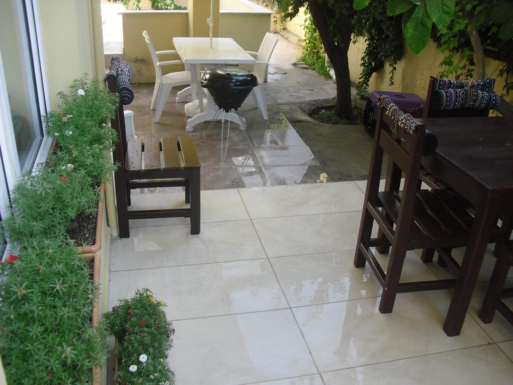 Gaby Apartment Kusadasi Exterior photo