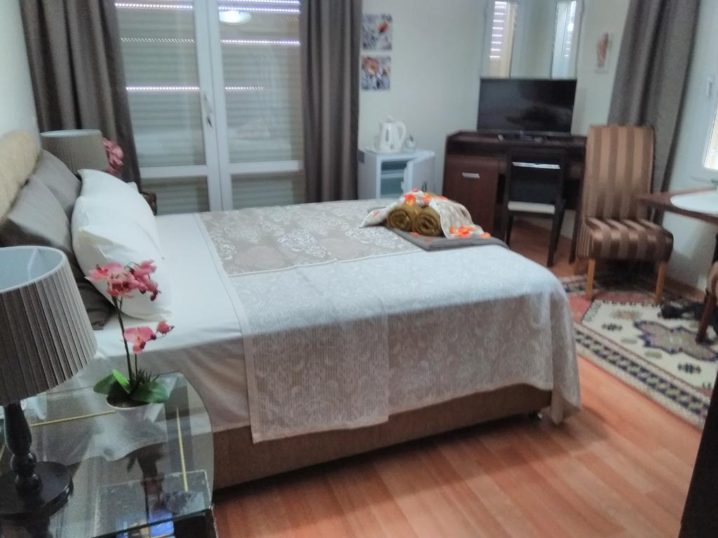 Gaby Apartment Kusadasi Exterior photo